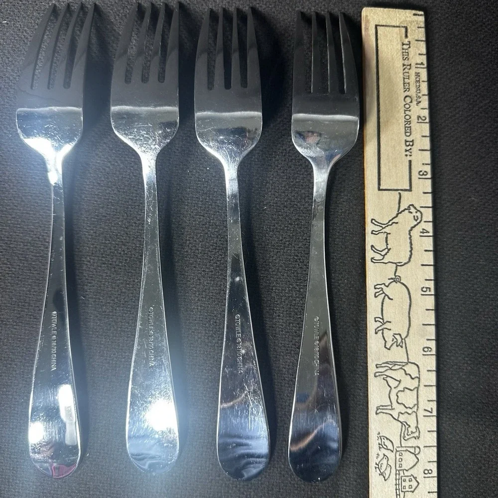 Set Of 4 Towle BOSTON ANTIQUE 18-10 Stainless Dinner Forks EUC
